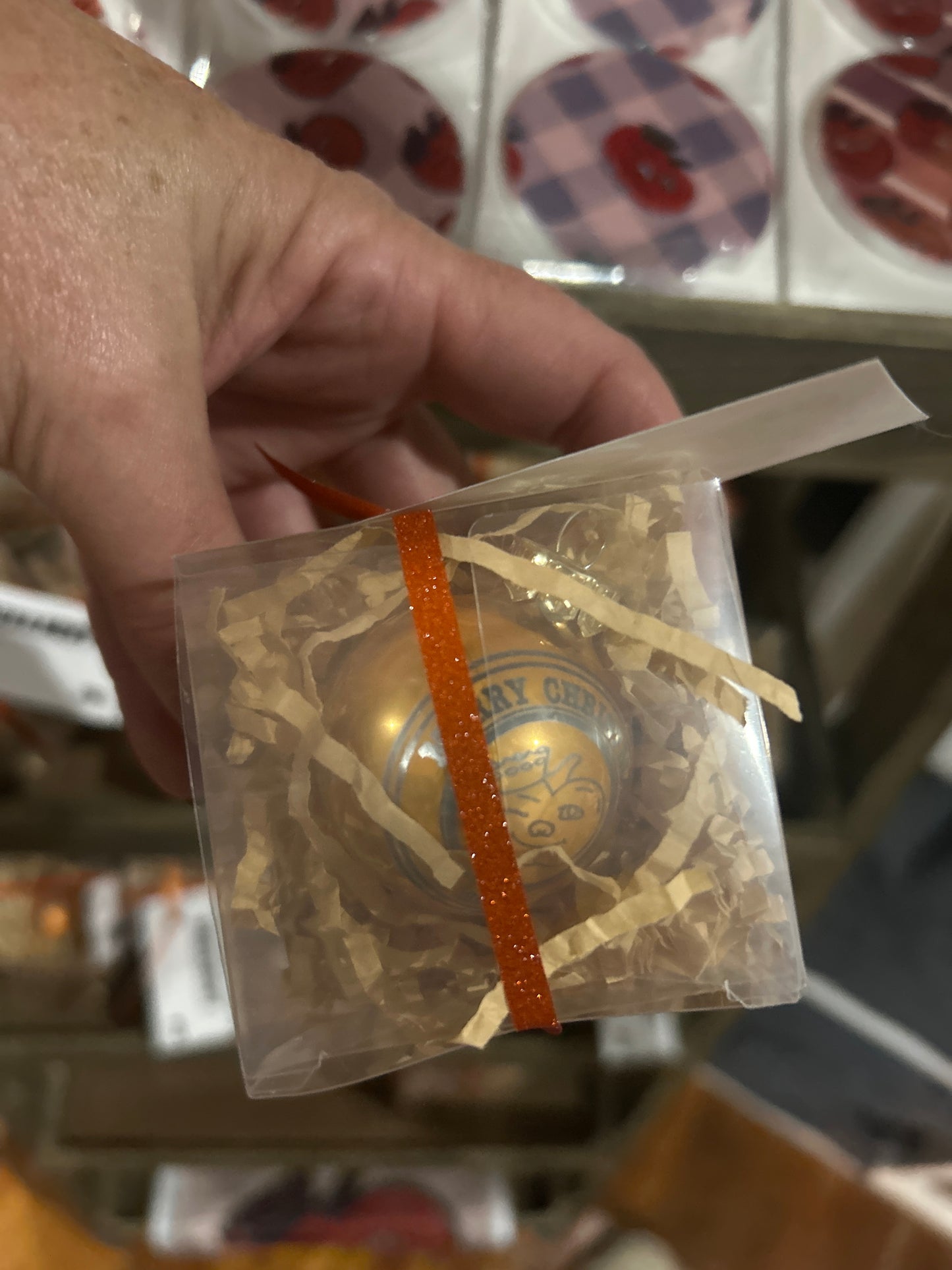 Winky mini ornament